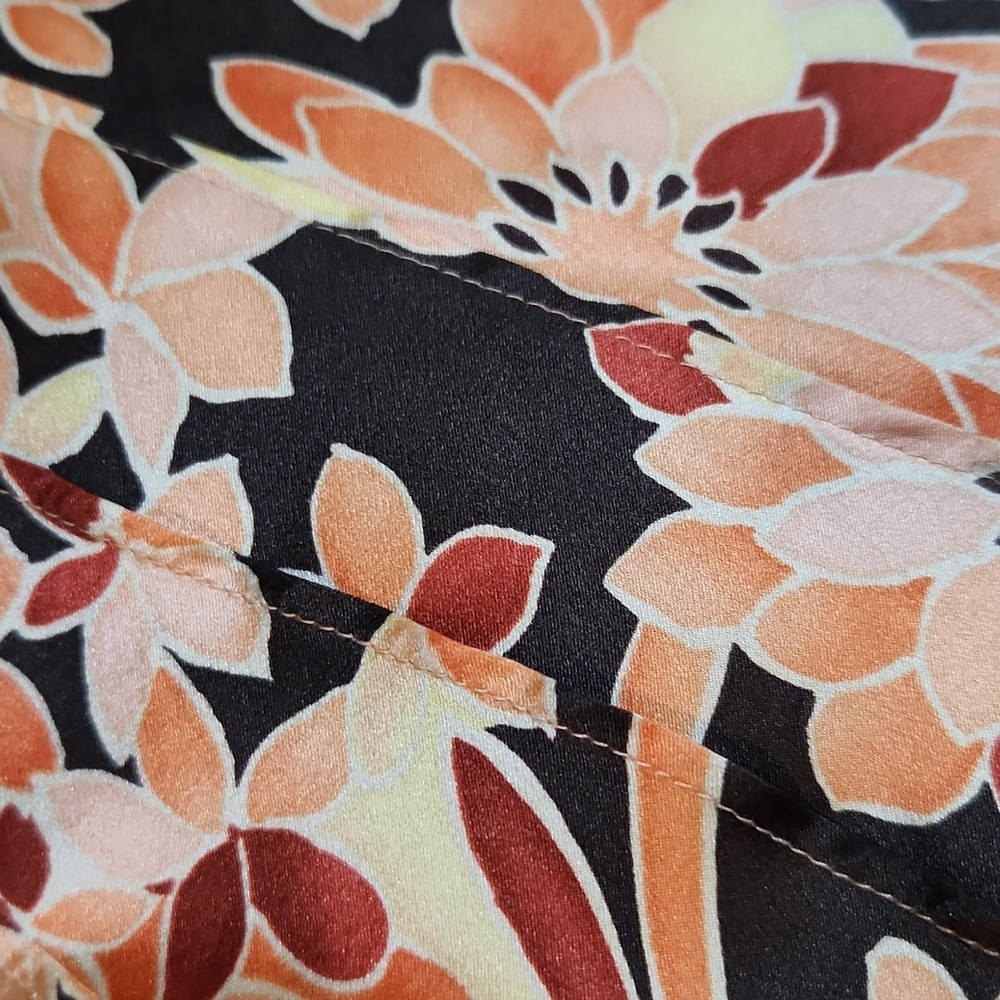SilkTalbots Women's  Blouse Capped Sleeve  Floral, Size 8,excellent Cond. - Picture 3 of 6